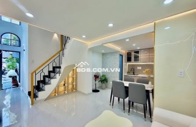 Bán nhà đẹp lung linh 2 tầng hẻm xe hơi, đường số 25, Phường Cát Lái, Q.2